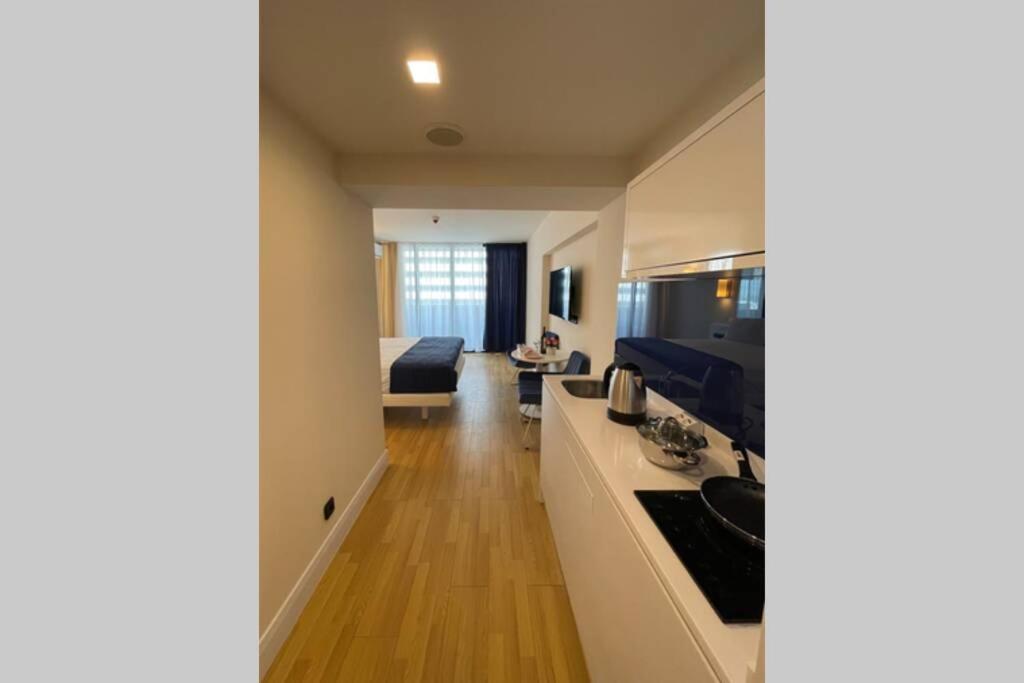 1-Bedroom Studio Apartment In Orbi City - Side Seaview Batumi Exterior foto
