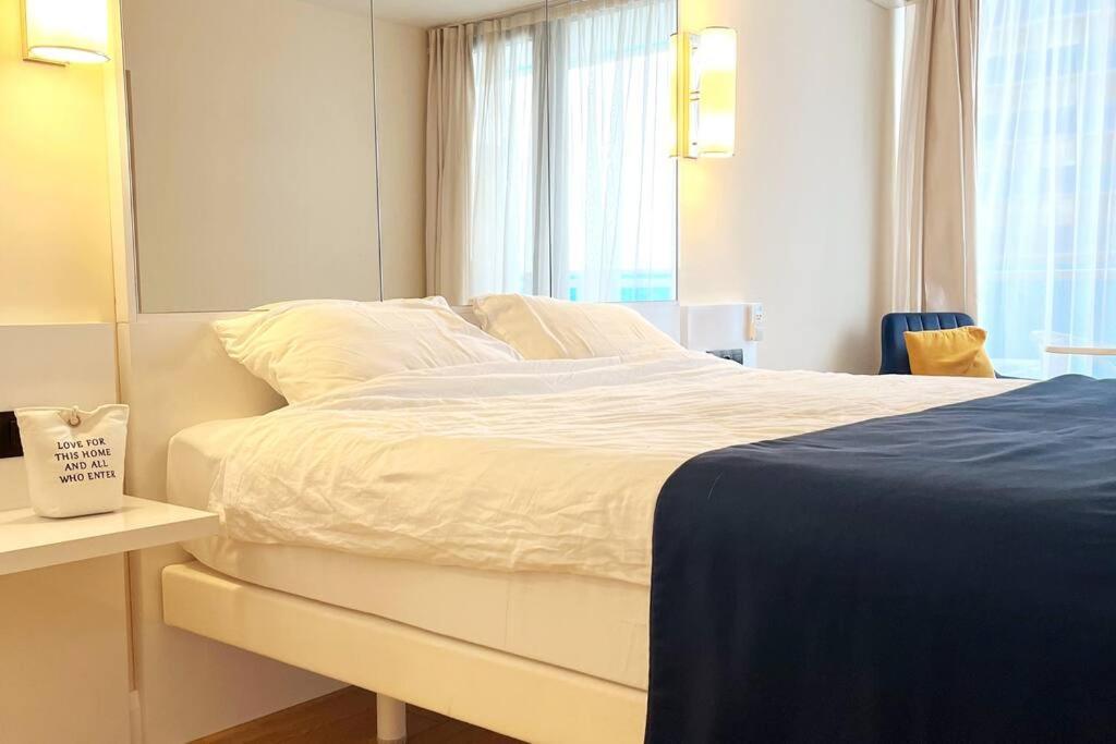 1-Bedroom Studio Apartment In Orbi City - Side Seaview Batumi Exterior foto